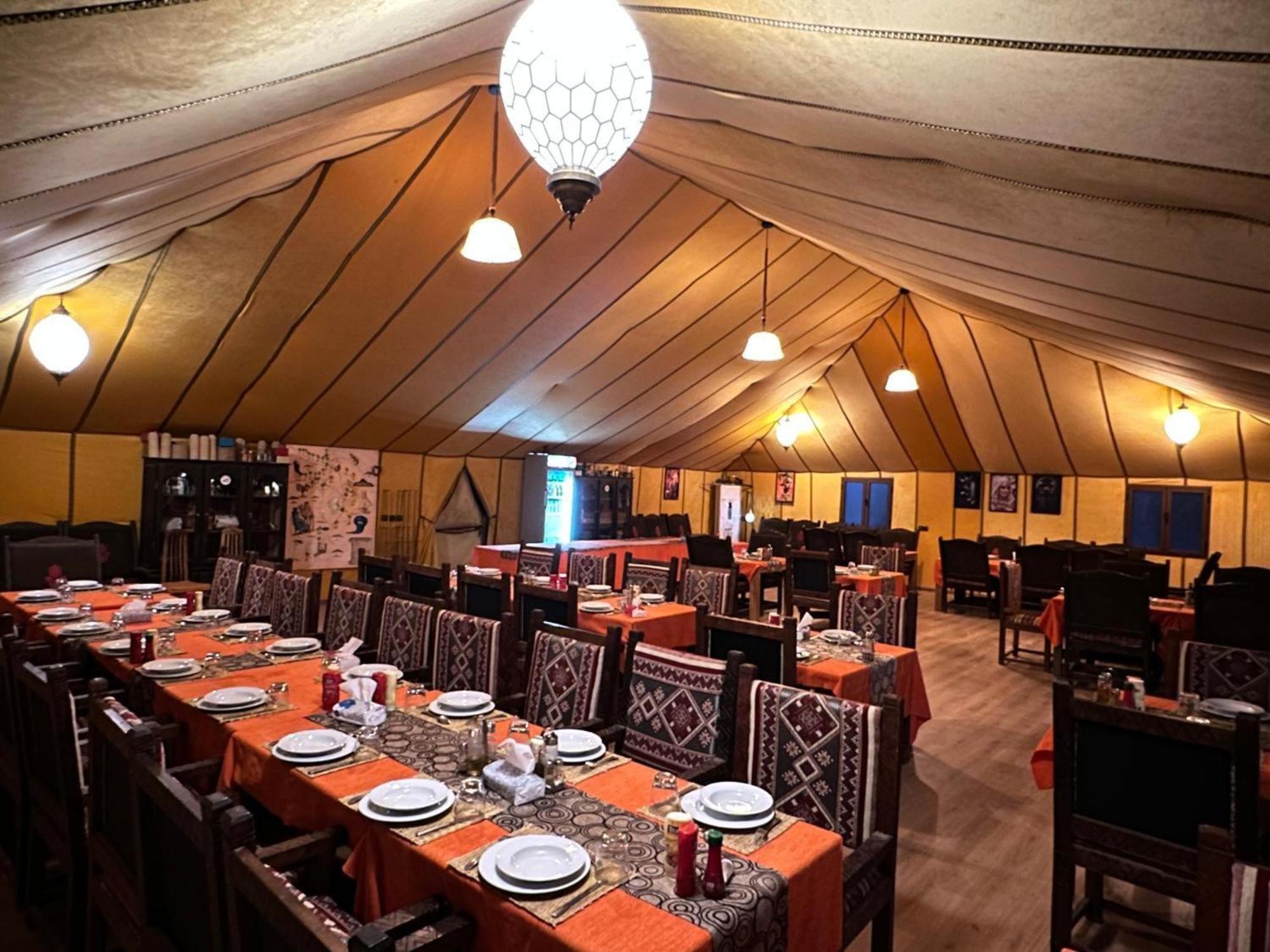 Desert Glamping Resort Merzouga Esterno foto