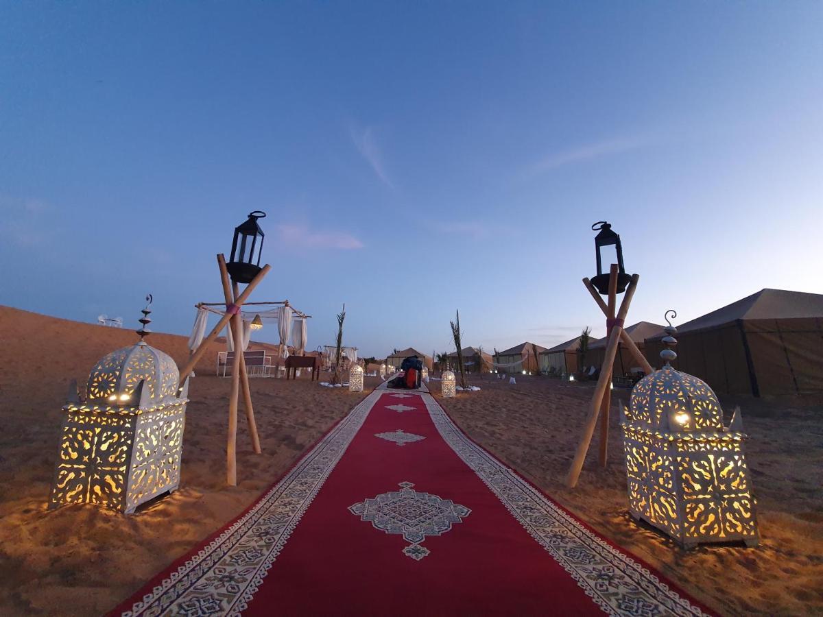 Desert Glamping Resort Merzouga Esterno foto